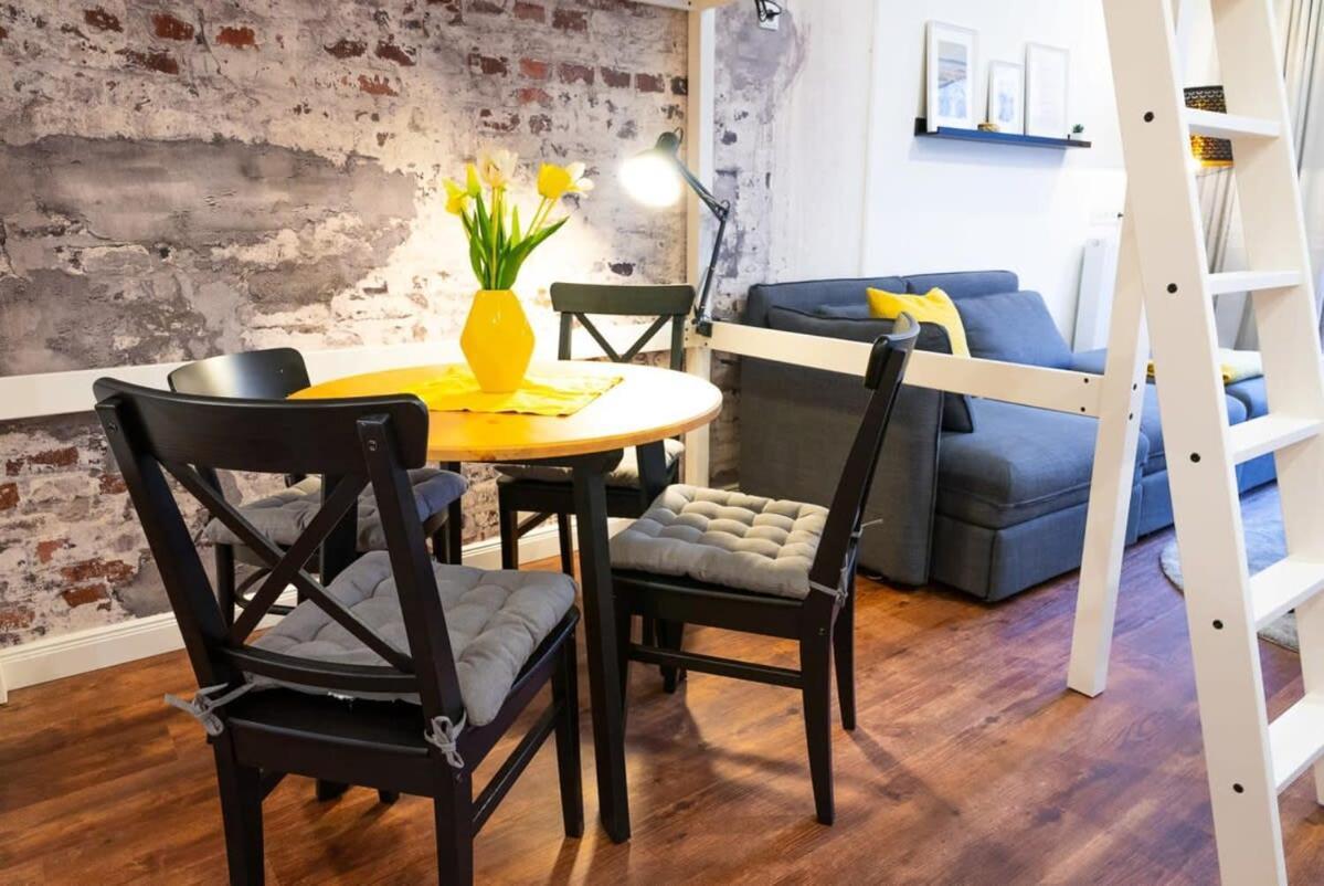 Shabby Chic Apartment In Ideal Location Hamburg Luaran gambar